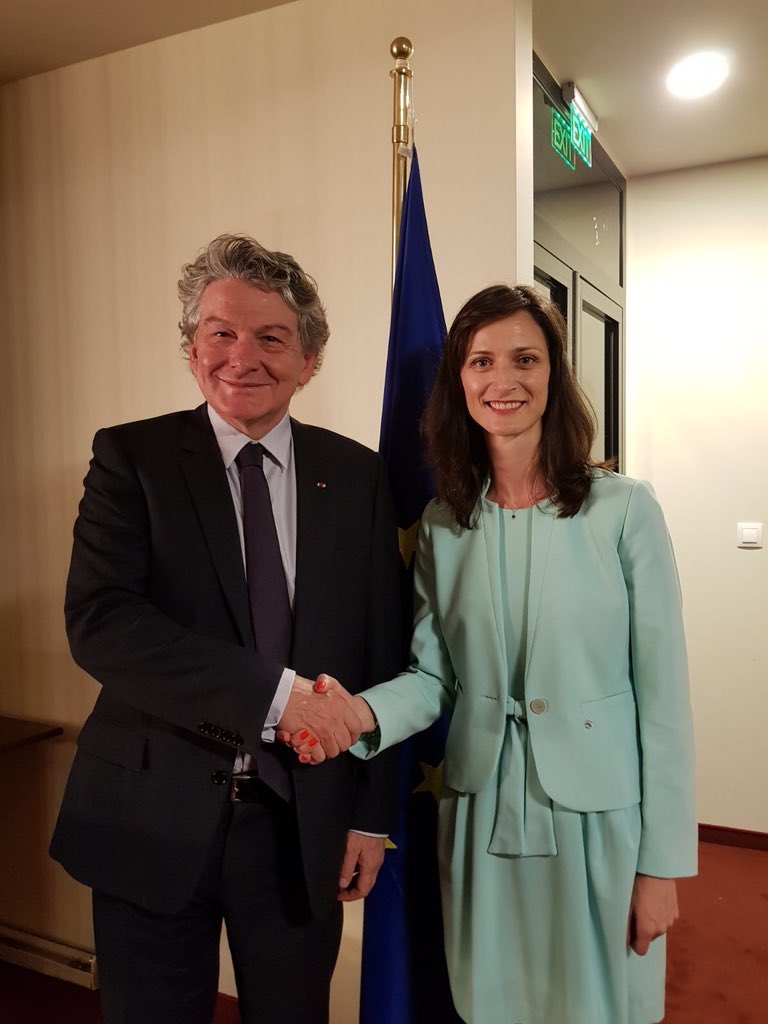 GabrielMariya's tweet photo. Excellent meeting w/ @ThierryBreton CEO @LiveAthos at #HPC Conf. in Sofia. #EU is definitely raising. Strategic shared vision on #EuroHPC #DigitisingIndustry #AI #DigitalSkills #DataEconomy. We need to invest in #HPC for #cybersecurity, #sovereignty & performing #Industry. https://t.co/RpULcHpORb