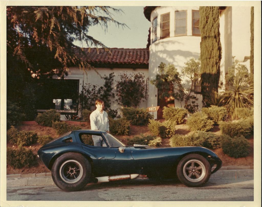 Rbcsoup's tweet photo. Go Where You Wanna Go!  Denny and his Cheetah with friend Harvey Lasiter who converted the former racecar into a street car. Photos taken at Denny's house at 8803 Appian Way. #mamasandthepapas #dennydoherty #cheetahcars #mamacass #mamasandpapas https://t.co/ndFJdkGoVa