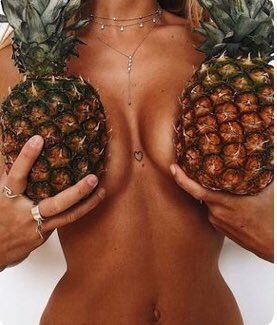 kkloulou_'s tweet photo. Feeling fruity 🍍🍒🍌#hottestdayoftheyear #itsakittenworld @killing_kittens https://t.co/Tpx2Ea646J