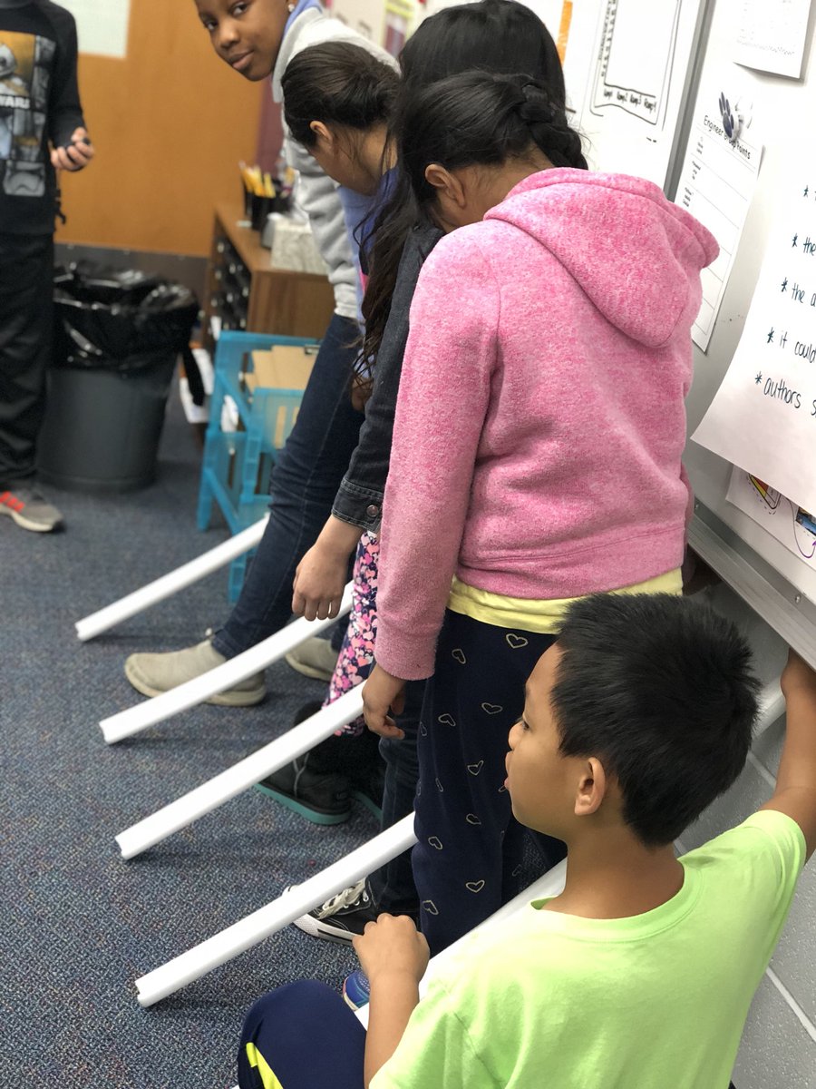 SweeneySquad's tweet image. Timing which type of ball (heavier or lighter) rolls the fastest down the ramp @Brentwood_Bears #D59Learns #MoreMeasurementFun #AnalyzingData #Collaboration #Teamwork