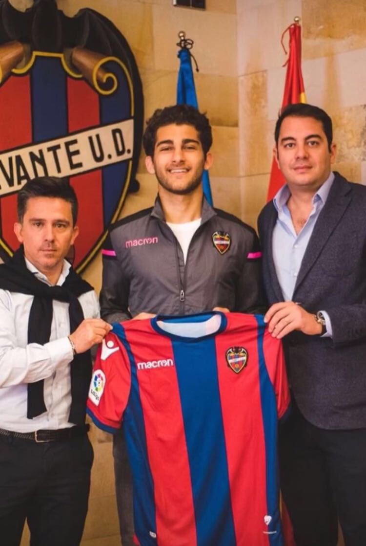 FALebanon's tweet photo. Elie Joe Saade (18-year-old), Defensive Midfielder, joins @LaLiga side @LevanteUD . He will play with the youth team. https://t.co/0tzANlOPyR