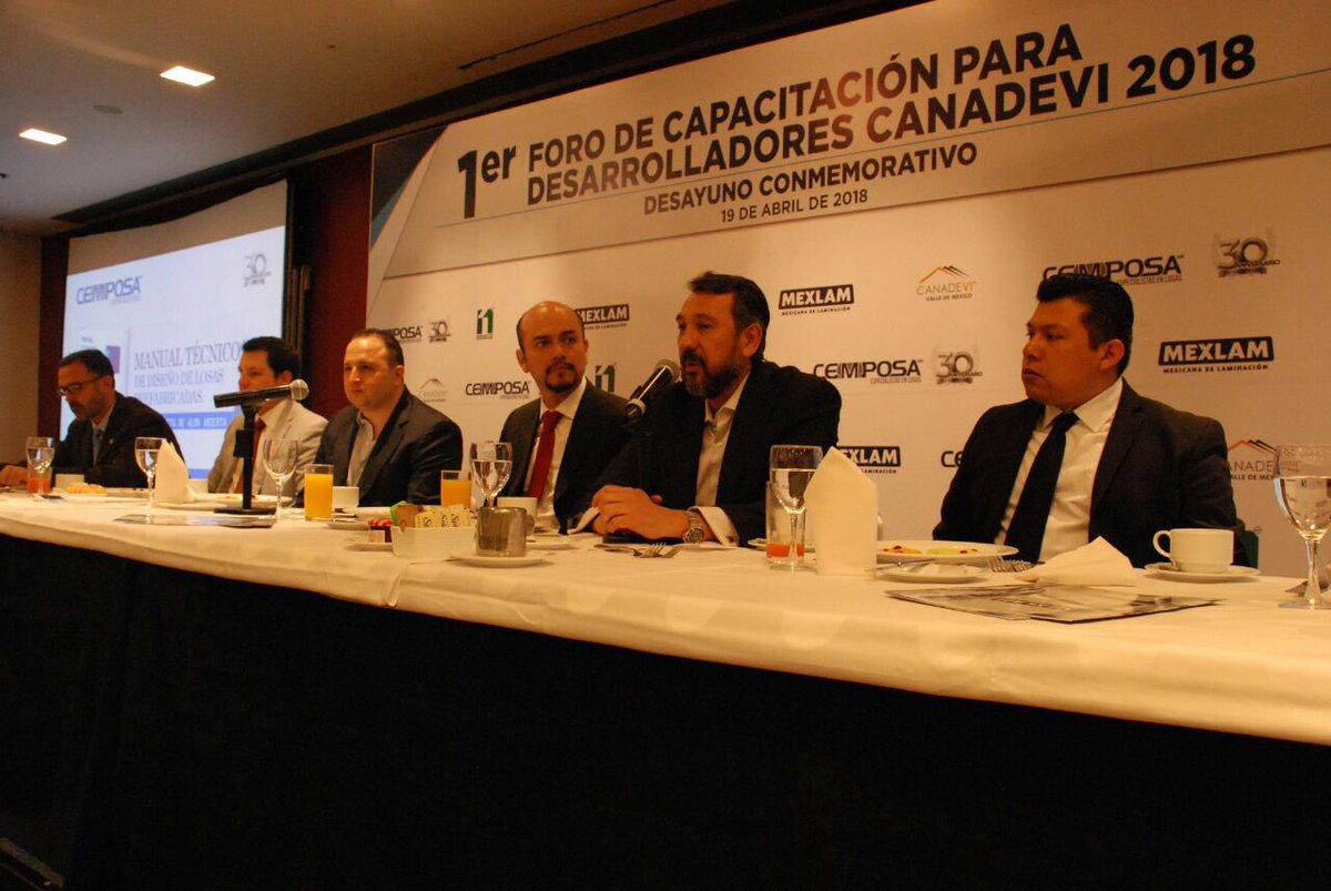 CANADEVI's tweet photo. Agradecemos @cemposa  y @Mexlam1 por la capacitación para socios Canadevi VM sobre sistemas estructurales https://t.co/MLCHSGIBWe
