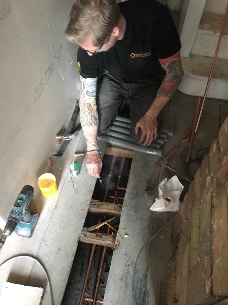 360psltd's tweet image. Lush weather for working in the loft space😩,
All coming together though.