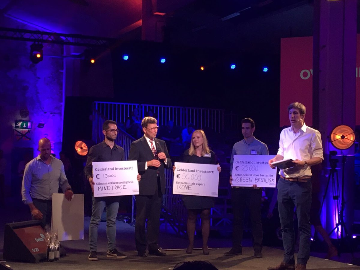 IKONE_nl's tweet photo. Ahhhhh joehoe!!!! Wij hebben GEWONNEN!!!! #challenge @StartupDelta @provgelderland Dé Patient Expertise School van Nederland gaat er komen!!!! Party!!!!! https://t.co/NfsxpXgQrZ