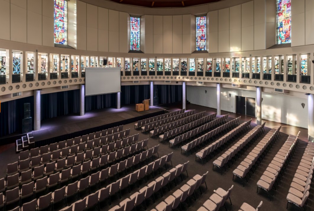 MeetingReview's tweet photo. Team @CygneaCongres over NH Conference Centre Leeuwenhorst: "Sinds een aantal jaar organiseren wij ons meerdaags congres voor 600 artsen, met een plenair programma, sit down dinner en feestavond. Een zeer professionele partner" https://t.co/zpg8fGBXyH @NHMeetings #noordwijkerhout https://t.co/MJQLLDyg9G