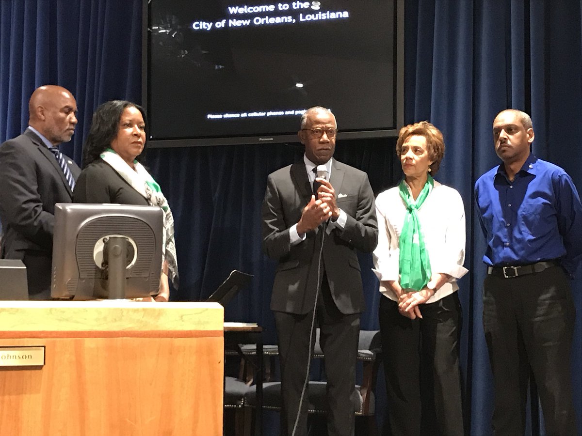 CouncilmanGray's tweet photo. Talking about the importance of kidney donation this morning at N.O. City Council. https://t.co/X7pT8IbJSj