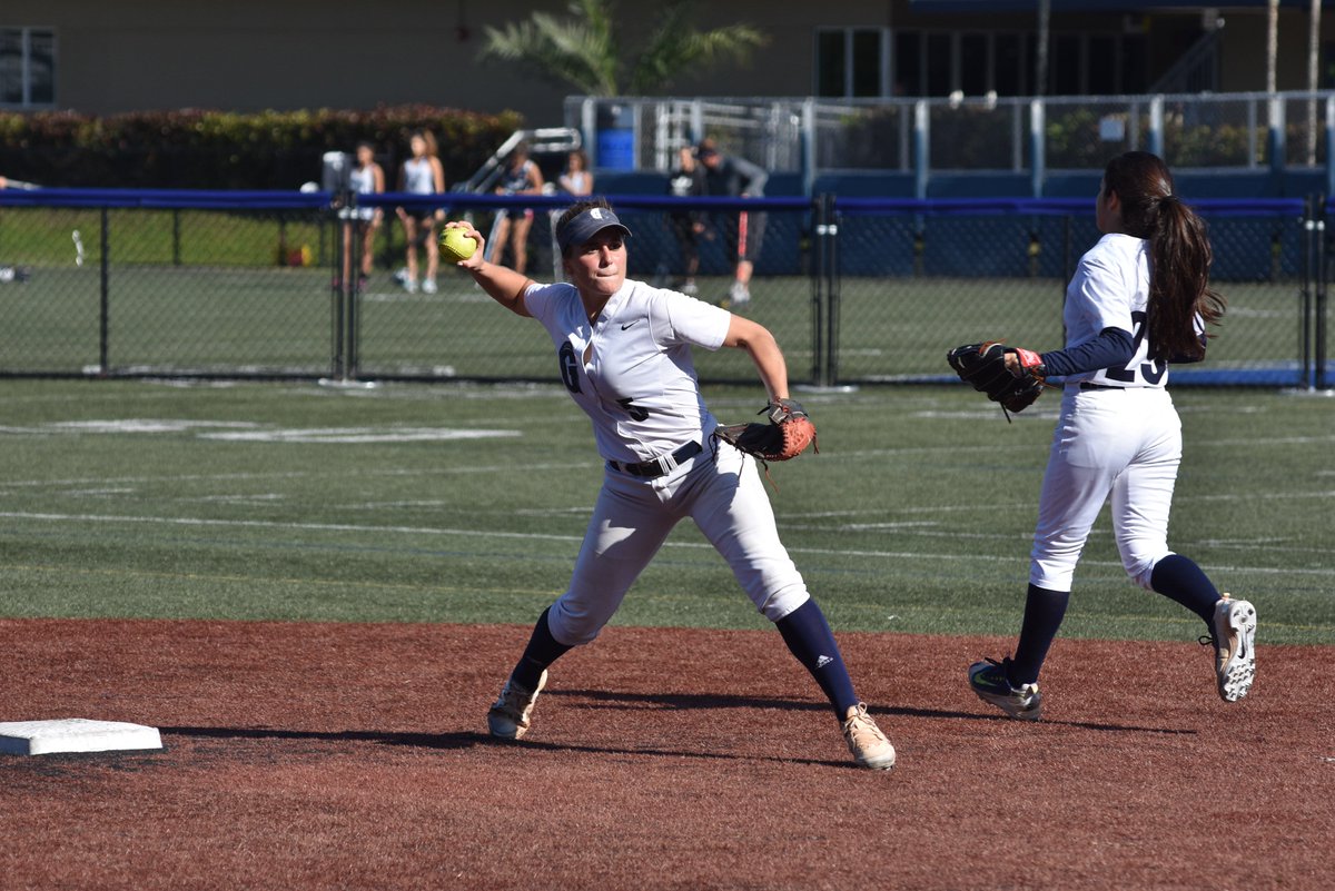 GPrep_Athletics's tweet photo. Come out and cheer on our seniors at today's softball game vs. Lourdes. Game time is at 4pm at Gulliver Prep. Go Raiders! #seniors #raiders #foxmar https://t.co/q5NwESU24g