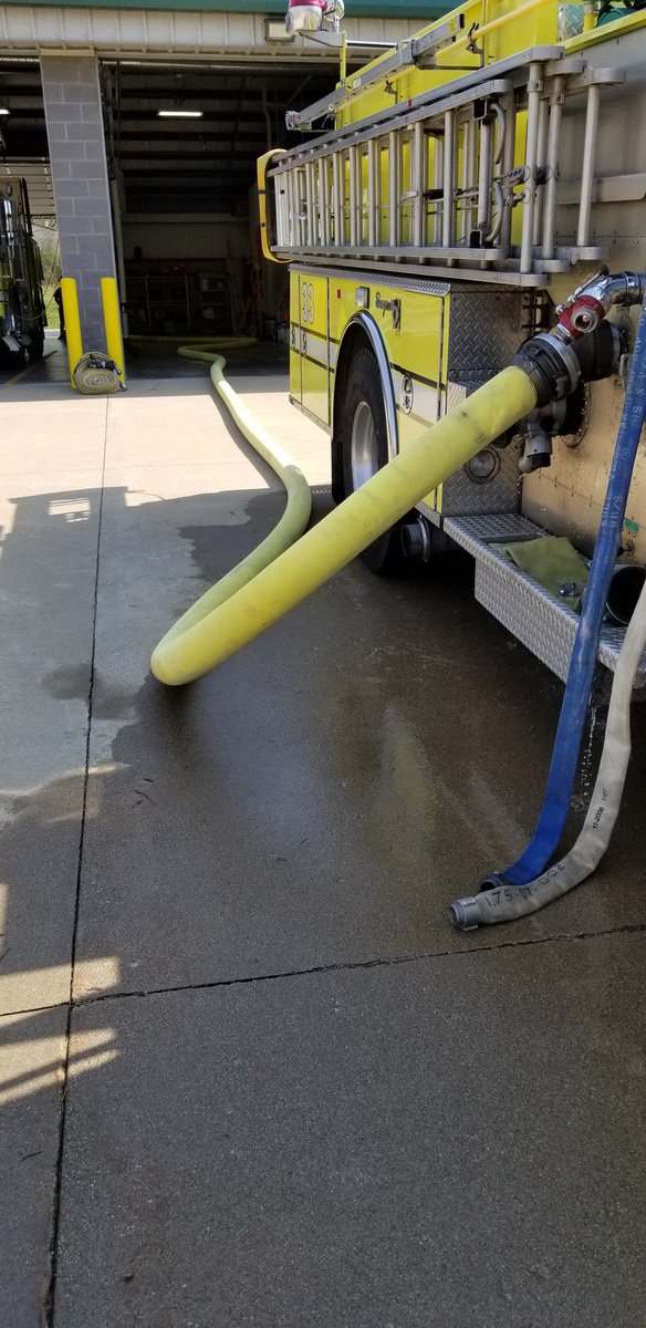 hiser_cody's tweet photo. Tested hose yesterday. Thank you headphones and @blakeshelton for lyrical motivation to make it through the day! https://t.co/LvBInKtcsK