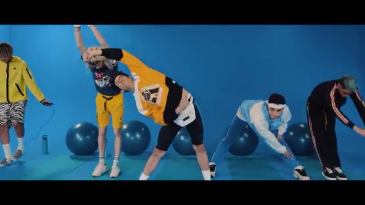 Ka_Macas's tweet photo. While they worry that we Beanz stay healthy and our mood is like that of @Edwin_Honoret and @brandon_arreaga 😅❤
#HELLOMUSICVIDEO #PRETTYMUCHANEP https://t.co/qcEYpmse9A