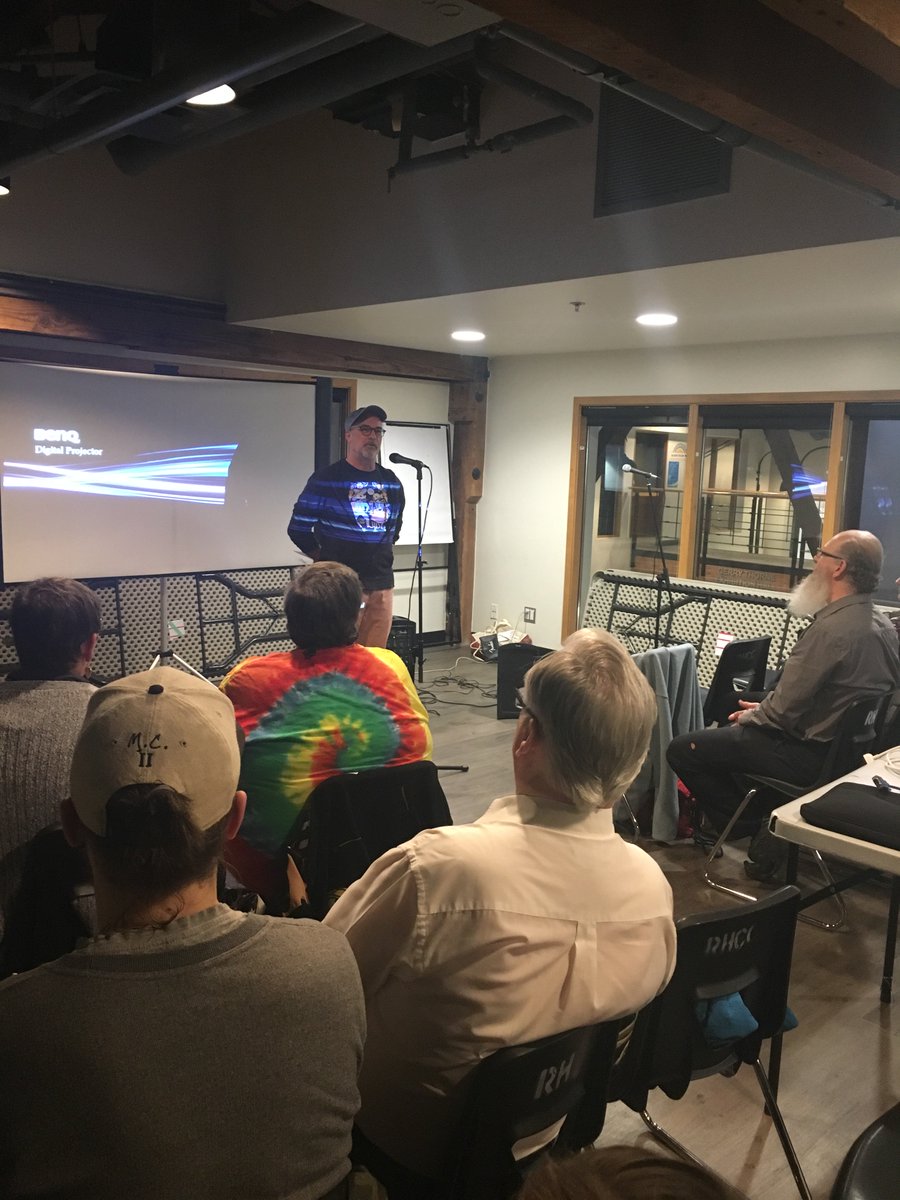 launch_openmic's tweet photo. Launch loves you! Come feel the love at our next event - Tuesday, May 8th 7:30-9pm at roundhouse community centre #vancouveropenmic #queervancouver #lgbtqopenmic #vancouvercommunity https://t.co/VH645xqNTi