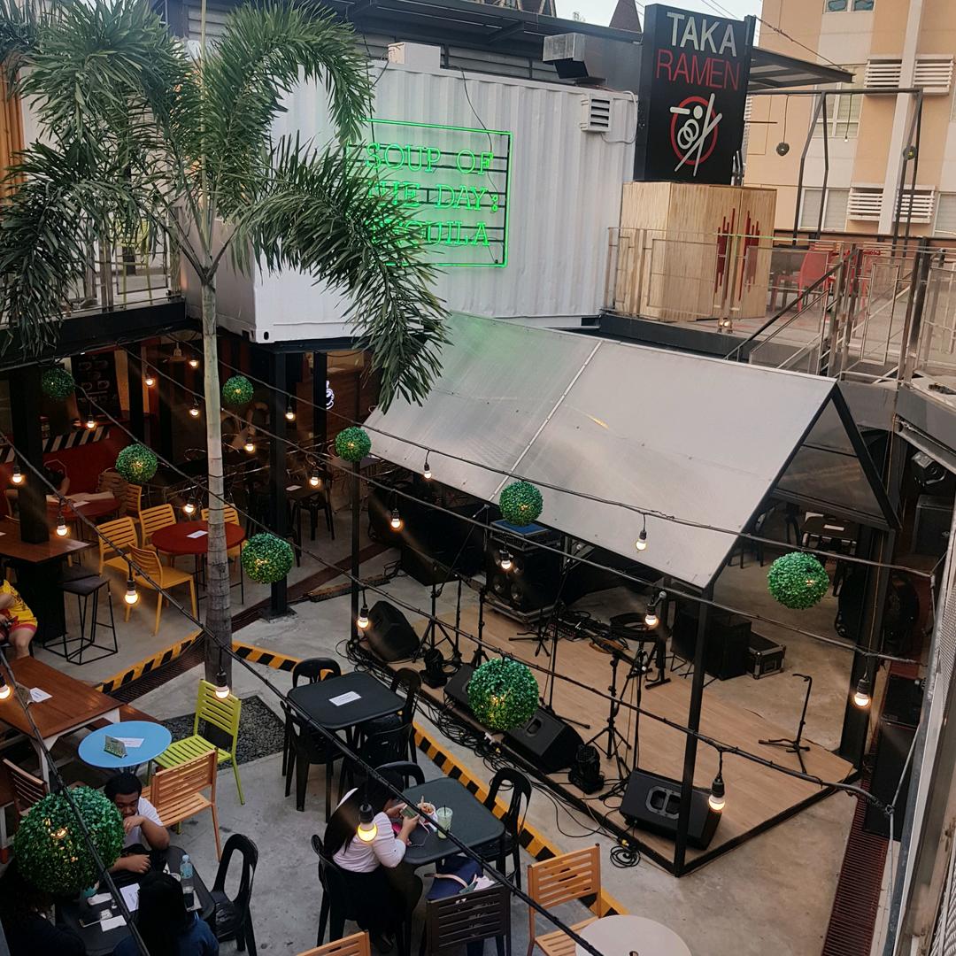 looloo's tweet photo. What's the most attractive food park you've visited? :)
#OpenKitchenPH in P. Tuazon QC has to be one of the best-looking food parks! Just look at that roof deck area! π
Check out Jaja R.'s #loolooapp review here: https://t.co/mljKWEriKt https://t.co/7i0xQV2MnG