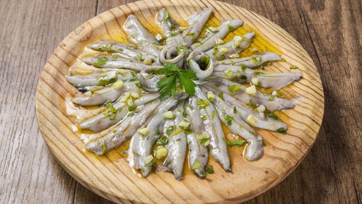 ¿Quién puede negarse a disfrutar de unos deliciosos boquerones en vinagre?
¿Quién quiere una tapita?

#AOVE #aceite de oliva