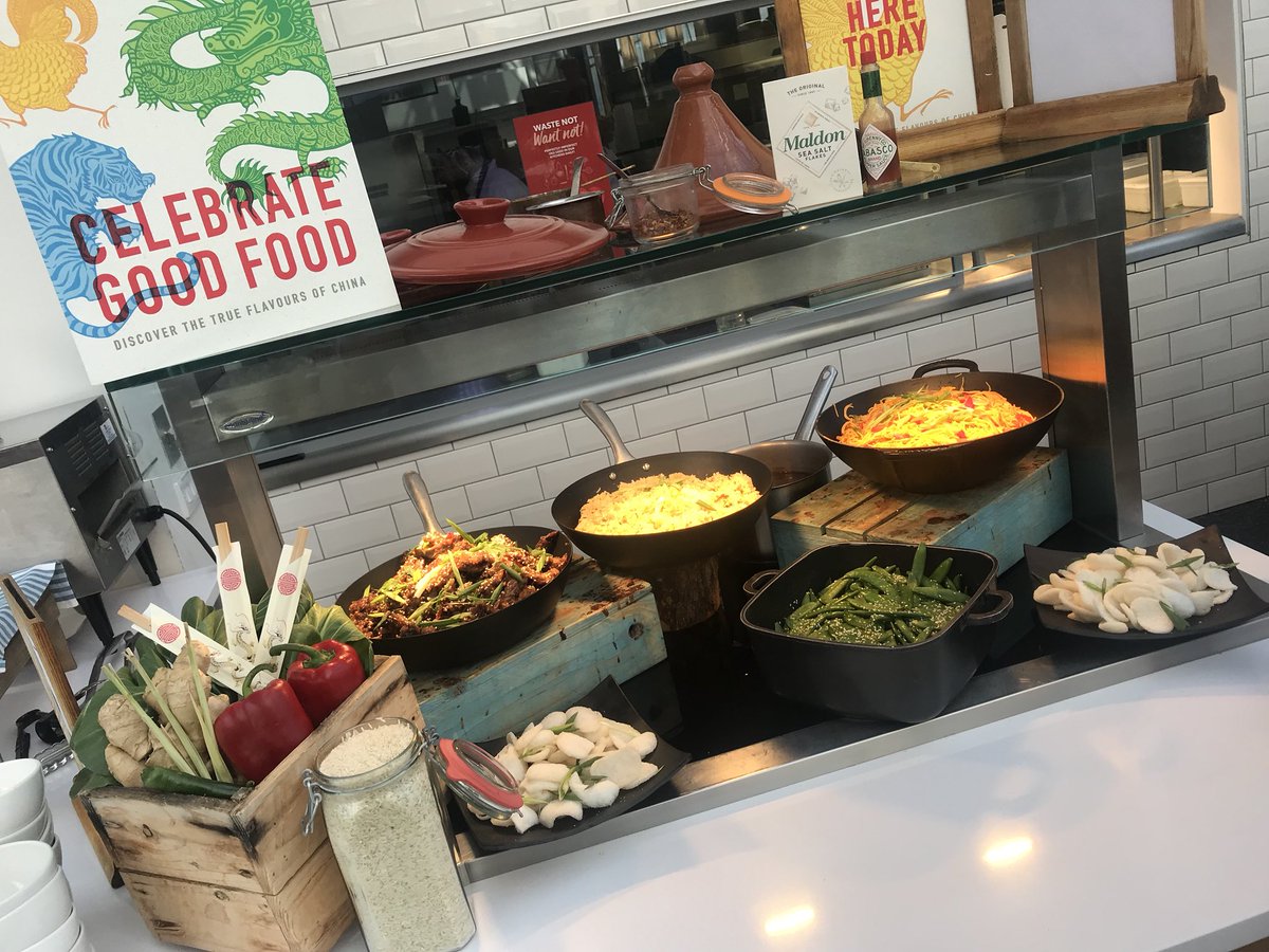 <a href="/compassgroupuk/">Compass Group UK & I</a> @r_holmes81 <a href="/KellyShanks6/">Kelly Shanks</a> lunch at Willis core concept