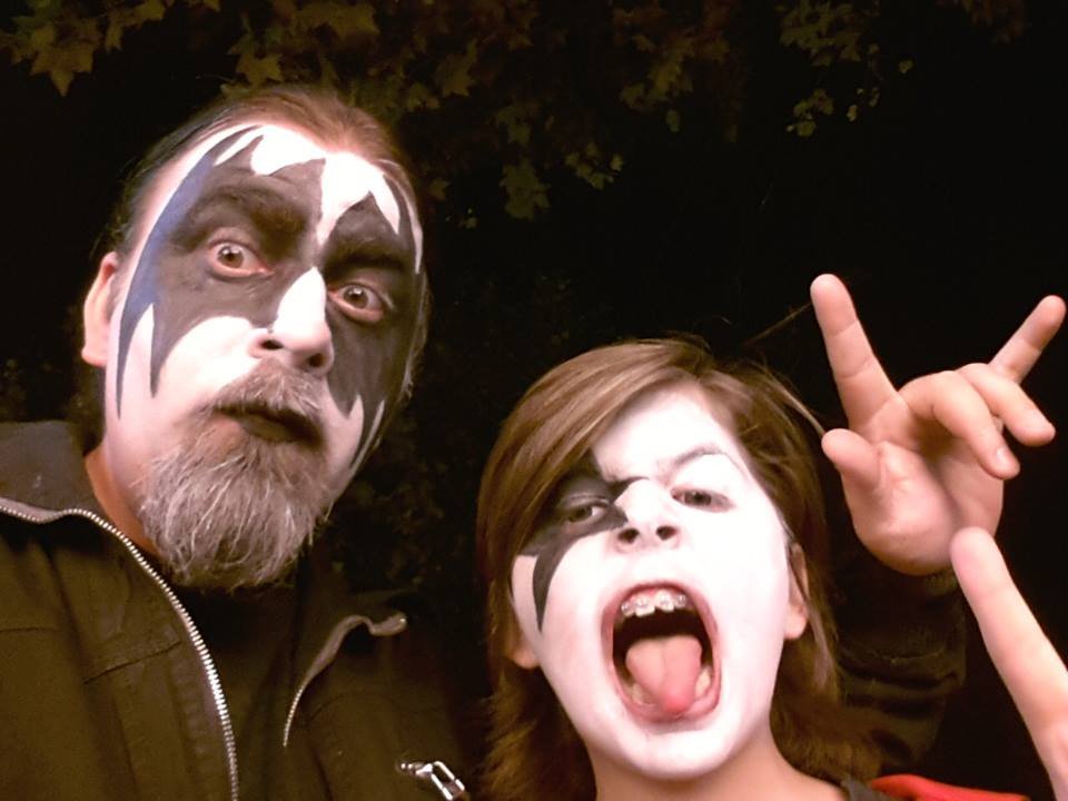ArielSamec's tweet photo. @RQPArgentina Como los quiero RQPeros... Que viva Kiss en todas nuestras mañanas!!! https://t.co/iveU01Q9ag
