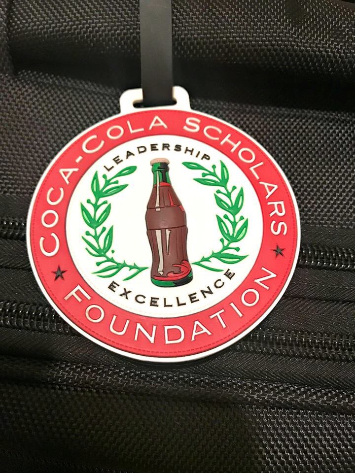 BarbaraSnowden's tweet photo. She’s off for the weekend of a lifetime‼️with a Coke in hand💯
Coca-Cola Scholars Weekend 🎈
@cokescholars @SaylorSnowden @GHSPrincipalSPP https://t.co/vIaWG4rBws