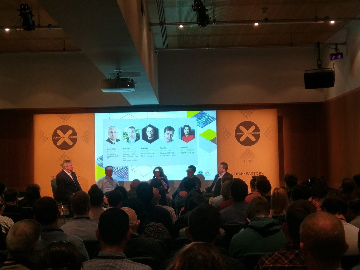elmrob's tweet photo. Really excellent panel on startup success factors. Key themes - deep domain knowledge, ability to attract talent, market validation #DTS18 https://t.co/2etvI0hI3X