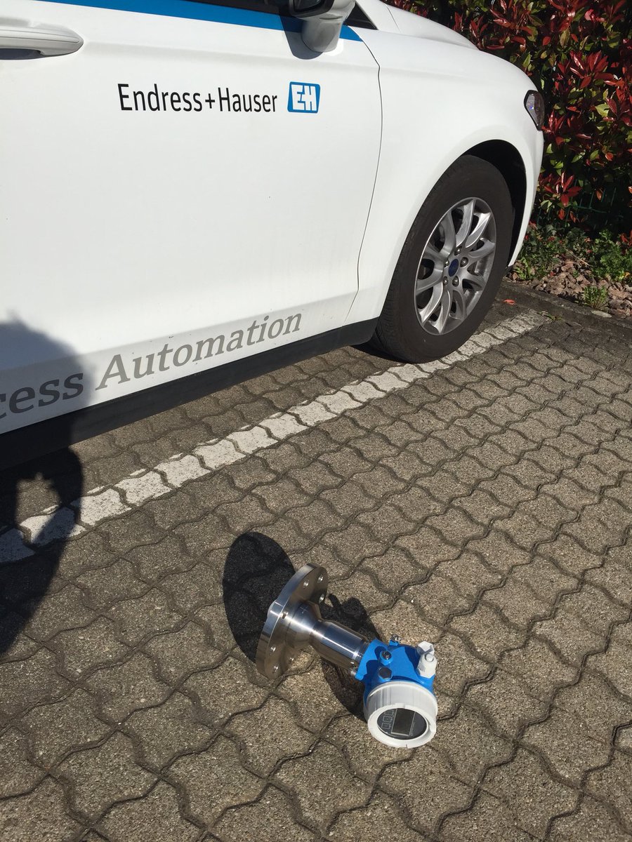 FlorianFal's tweet photo. Special urgent delivery for the exhibition center #Endress+Hauser Gruppe
#level #freespaceradar #micropilot #FMR62 #80GHz https://t.co/yRqORCoMme