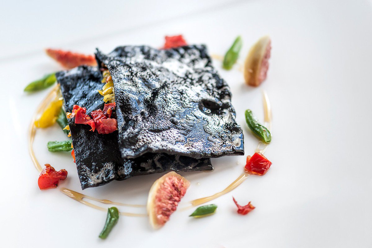 RCodarossa's tweet photo. When a #dish is also a piece of #art!
#codarossa #dariomarcobettoni #masseriadellavolpe #sicilia #valdinoto #noto #gourmet #eatinsicily #sicily #luxury #restaurant #ortigia #siracusa #marzamemi #modica #ragusa #scicli https://t.co/ncc7Y1pRpe