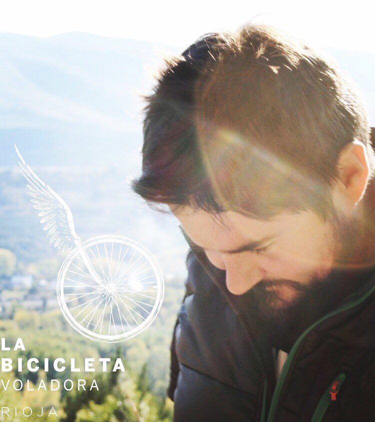 grblanco's tweet photo. ¡Mundo! ¡Que hoy es el día internacional de la #bicicleta ! ¿Lo celebramos con un #LaBicicletaVoladora ? #Artesano #LivelyWines #Artisan #Eco #ecocertified #organiccertified #Rioja https://t.co/ghUZMl2UoX