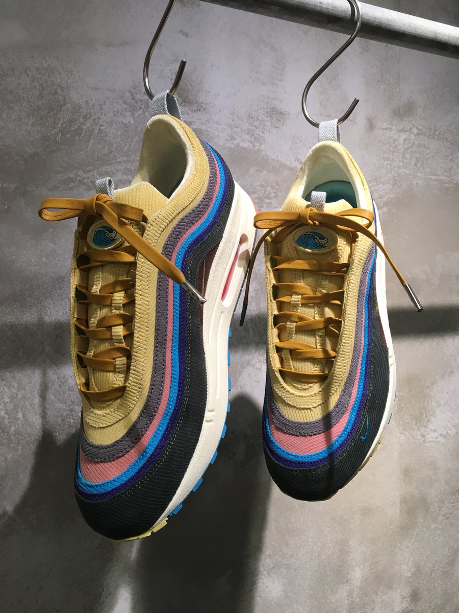 wefofficial1's tweet photo. SEAN WOTHERSPOON × NIKE AIR MAX 1/97 VFと#wef ♡

#shoes 
#shoelaces 
#sneakers 
#leather
#leathershoelaces
#tokyo
#seanwotherspoon
#nike
#airmax97
#ウェフ
#スニーカー
#靴
#靴紐
#レザー
#makeyourchoice https://t.co/3ykUjYEhpy