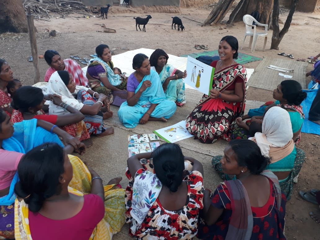 TRIFoundation's tweet photo. Health Change Vector trained by our health partner #PHRN conducted tola level meeting on ‘Care during pregnancy’ and discussed precautions to be taken during pregnancy at Jadi village, Kansir Panchayat, #Raidih, #Gumla under #PRIDE Project funded by @IKEAFoundation https://t.co/T5FywjuQLq