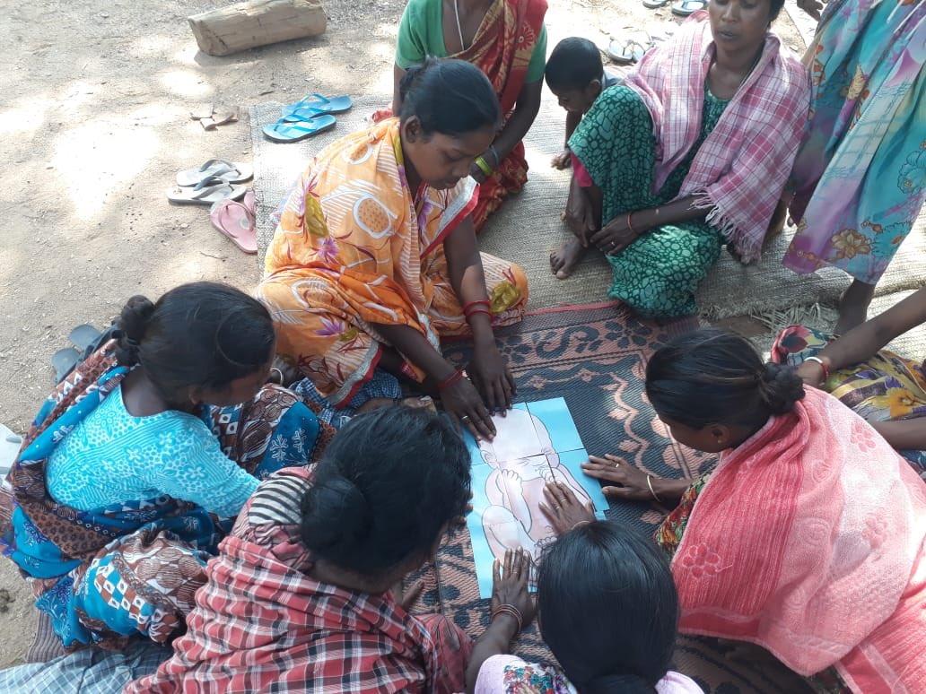TRIFoundation's tweet photo. Health Change Vector trained by our health partner #PHRN conducted tola level meeting on ‘Care during pregnancy’ and discussed precautions to be taken during pregnancy at Jadi village, Kansir Panchayat, #Raidih, #Gumla under #PRIDE Project funded by @IKEAFoundation https://t.co/T5FywjuQLq
