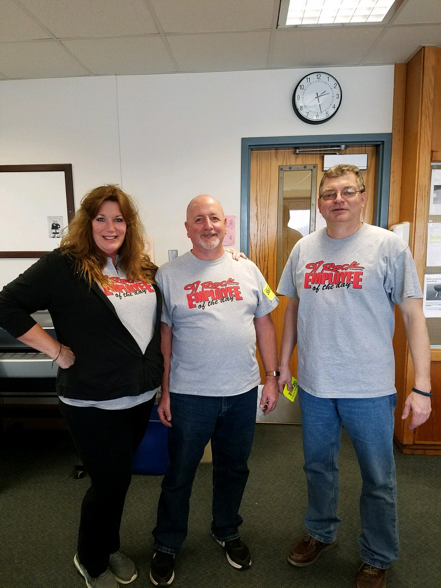 MorningBull97's tweet photo. Cool to see 3 @97RockBuffalo #EmployeeOfTheDay winners at one location, as Jodi P, Gregg H, and Roger P all are #Fredonia High School employees, and worked for us for a day! Thanks to Jodi for the pic! #JobForADay #Buffalo #WNY https://t.co/YtnGIjhWVQ