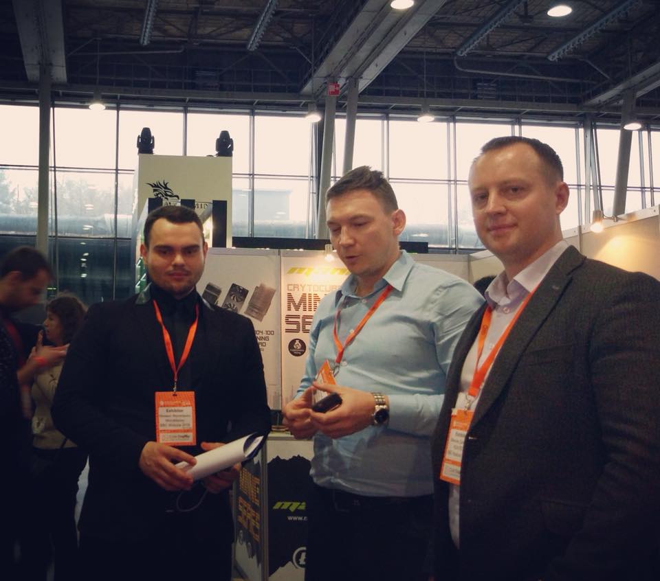 RCNTEC_RU's tweet photo. Куём железо, не отходя от кассы, заключаем сделки, не отходя от стенда 🙂 Спасибо #BCMSK за отличную организацию мероприятия! До новых встреч 🙂

#rcntec #rpcm #pdu #smartpdu #mining #blockchain #ASIC #майнинг #майнингмск https://t.co/a48QoL2H8u