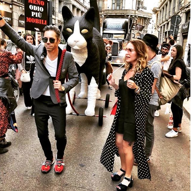 therealrsharkey's tweet photo. Our new pet 😏 Design Pride with Jobby and Jobby the Cat 🐈 
#designpride #designpride2018 #studiojob #seletti @jobsmeets #jobbythecat #parade #giantcat #catlamp #milan #salonedelmobile #milandesignweek https://t.co/fTScQnbENv https://t.co/zkkHnKATNP