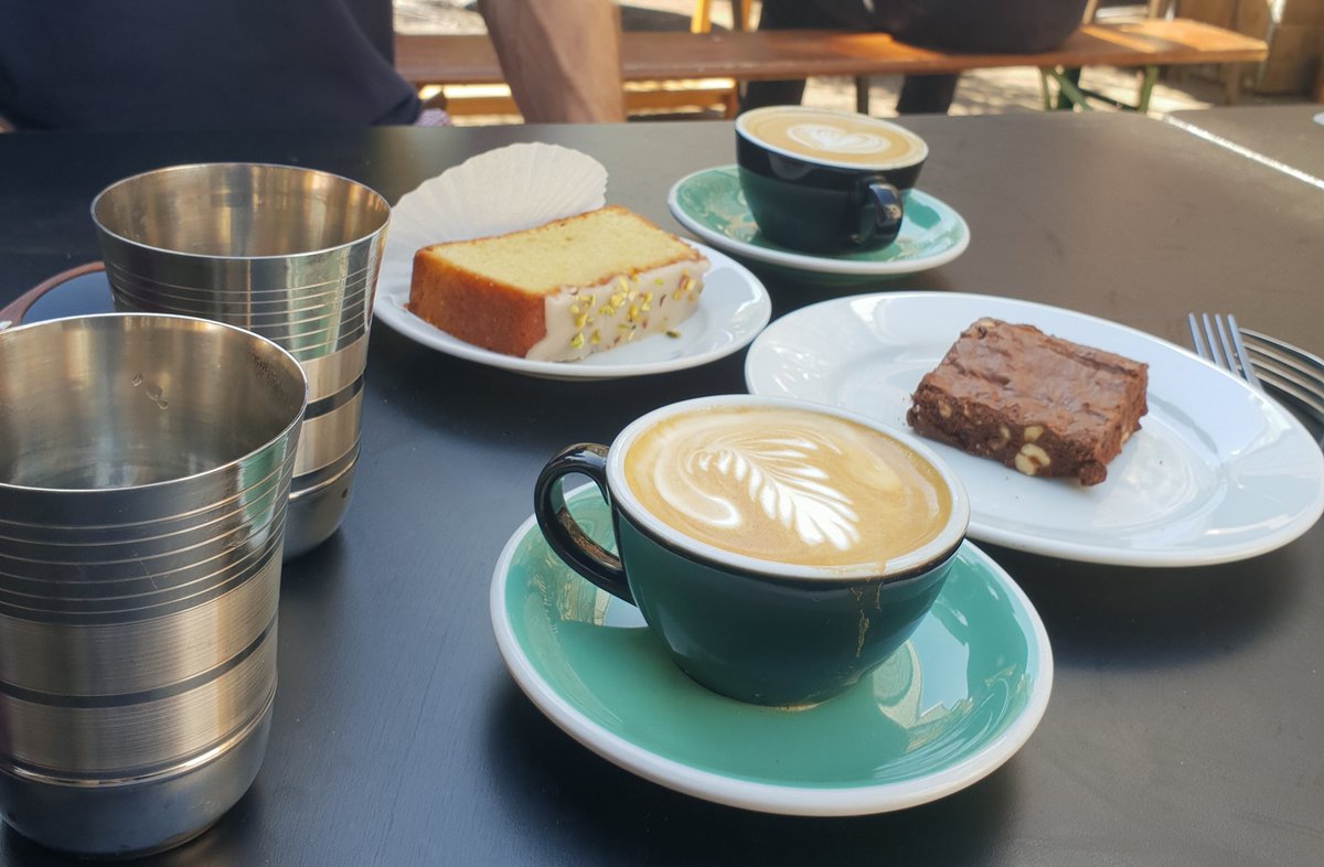 Finally made it out into the sun :) <a href="/e5bakehouse/">E5 Bakehouse</a> treats all round