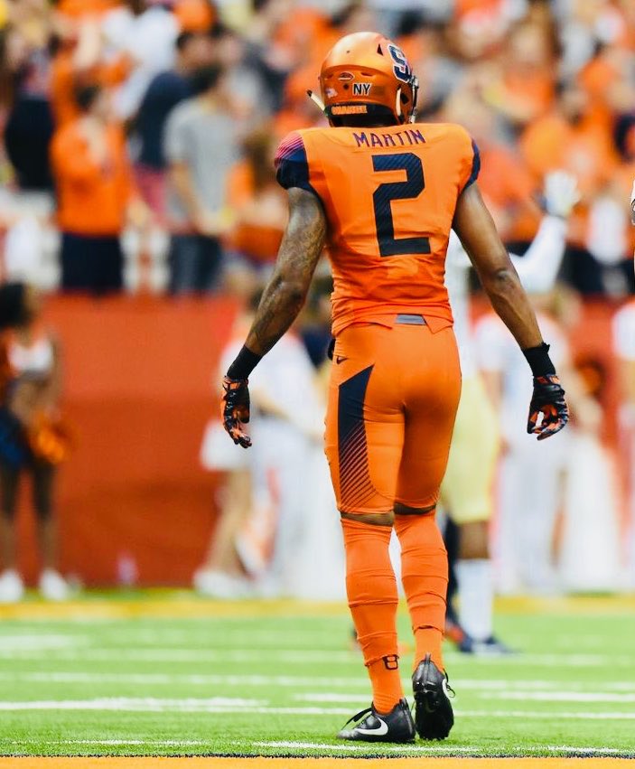 SHOWCASESPORT's tweet photo. @BuckyBrooks 🔥🔥🔥 Check Out 6’3 DB JORDAN MARTIN SYRACUSE https://t.co/NMZdCz4Ltw https://t.co/NkRfCbVNiW