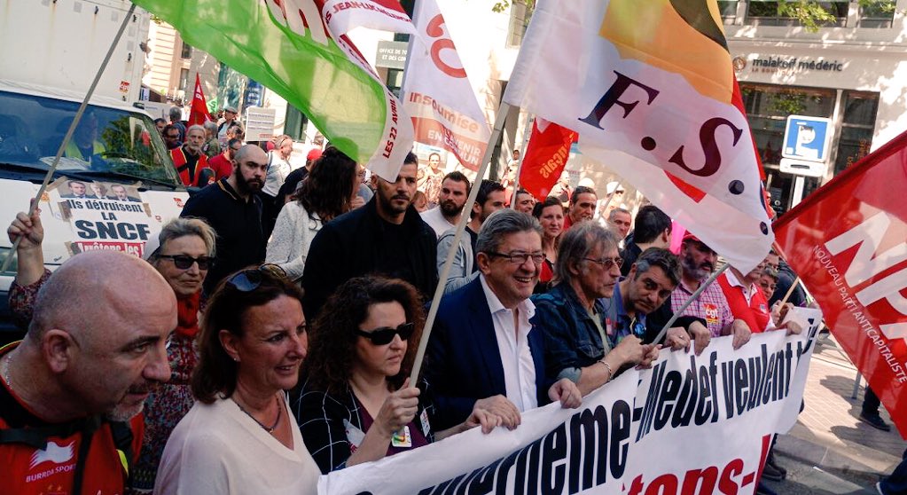JLMelenchon's tweet photo. À #Marseille : 65 000 personnes pour dire #StopMacron ! Bravo ! #Greve19Avril https://t.co/ALtjt5ItzI