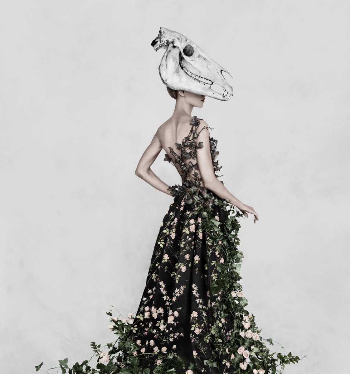 London calling! Van 4-6 mei is @TessavandenHaak in deze wereldstad. What to see, what to do? Kijk mee en deel jouw tips! #London #planyourvisit planyourvisit.nl/2018/04/17/lon…