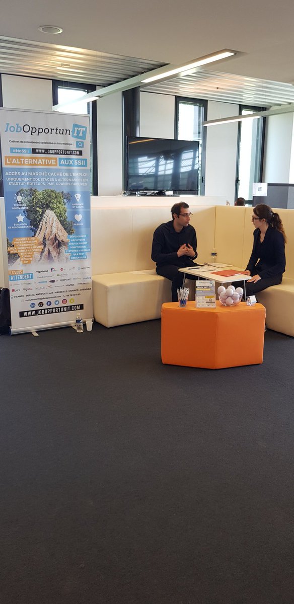 JobOpportunIT_'s tweet image. ✒ Étudiants de @polytechnice aujourd&apos;hui ne te déplace pas, car  pour le #DatingPolytech @JobOpportunIT_ vient à toi. Jusqu&apos;à 17h on sera là et au niv-2 du @BUNice_Sophia, @SylvainLareyre tu rencontreras 😉