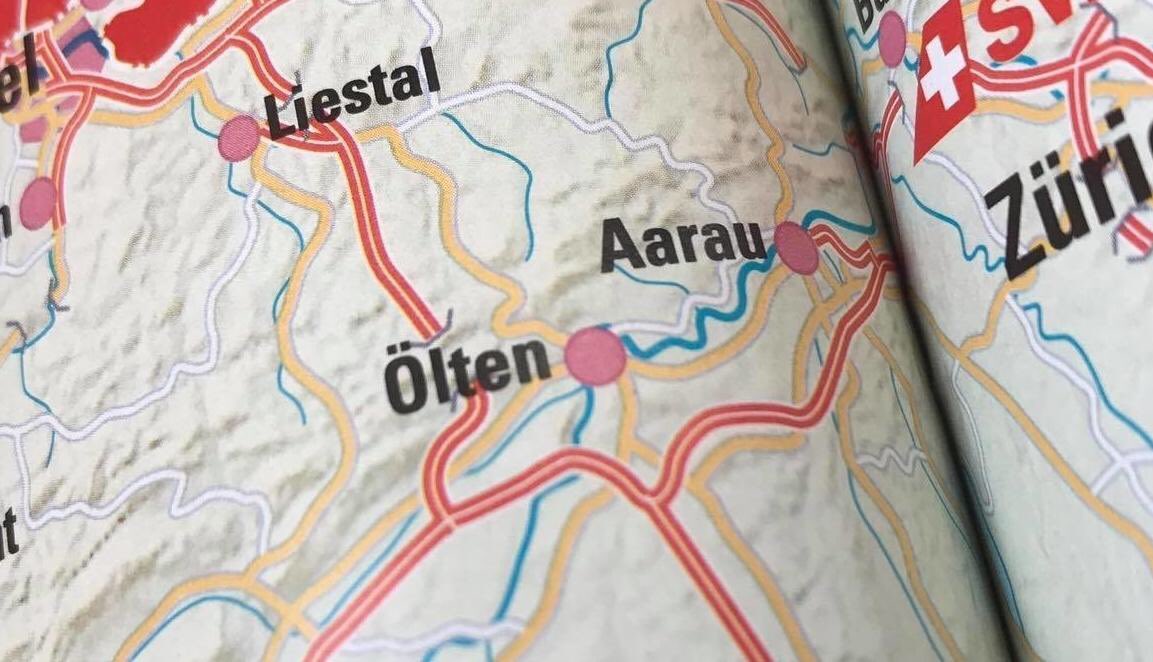 SWISS Airlines <a href="/FlySWISS/">Swiss Intl Air Lines</a> macht Olten zu Ölten. Unsere MIO wird zu MIÖ (Messe in Ölten) und unser EHC Olten zum EHCÖ 😂😂😂 <a href="/olten/">Olten News</a> @EHCOlten <a href="/Blickch/">Blick</a> <a href="/20min/">20 Minuten</a> @azSolothurn 

m.20min.ch/schweiz/news/s…