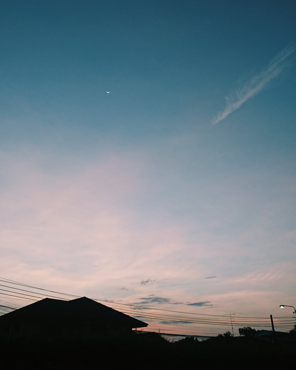 ACKTIW1X's tweet image. 18.45 #Tsky