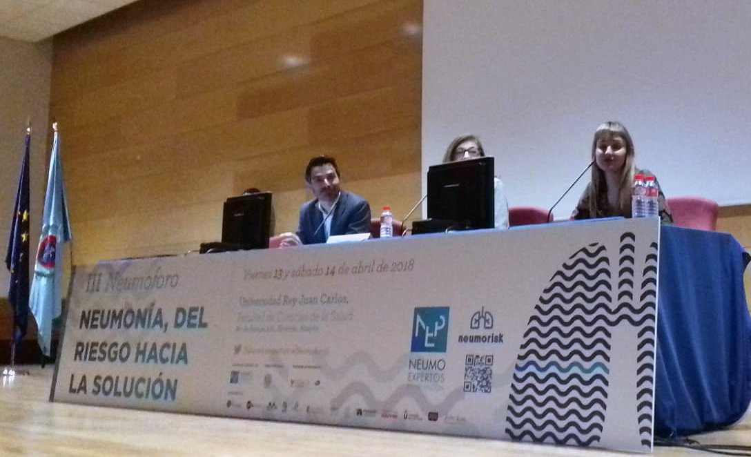 HGUVALENCIA's tweet photo. Nuestras #enfermeras Mabel Bueno, Mª José Arroyo y a Luisa Sanchís, del C.A. de Juan Llorens, han recibido el premio a la mejor comunicación en el III #Neumoforo #neumología https://t.co/3sWibXFaI3 @Neumo_experto https://t.co/kJj5UsnQSe