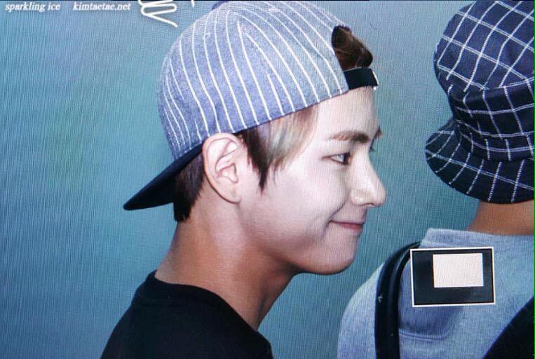 Sus_xx's tweet photo. อดีตเคยพัง~ปัจจุบันน้องเลือกรองพื้นถูกแล้ว
#จงอธิบายเมนตัวเองให้ฮาที่สุด https://t.co/NrJUeDUw5E