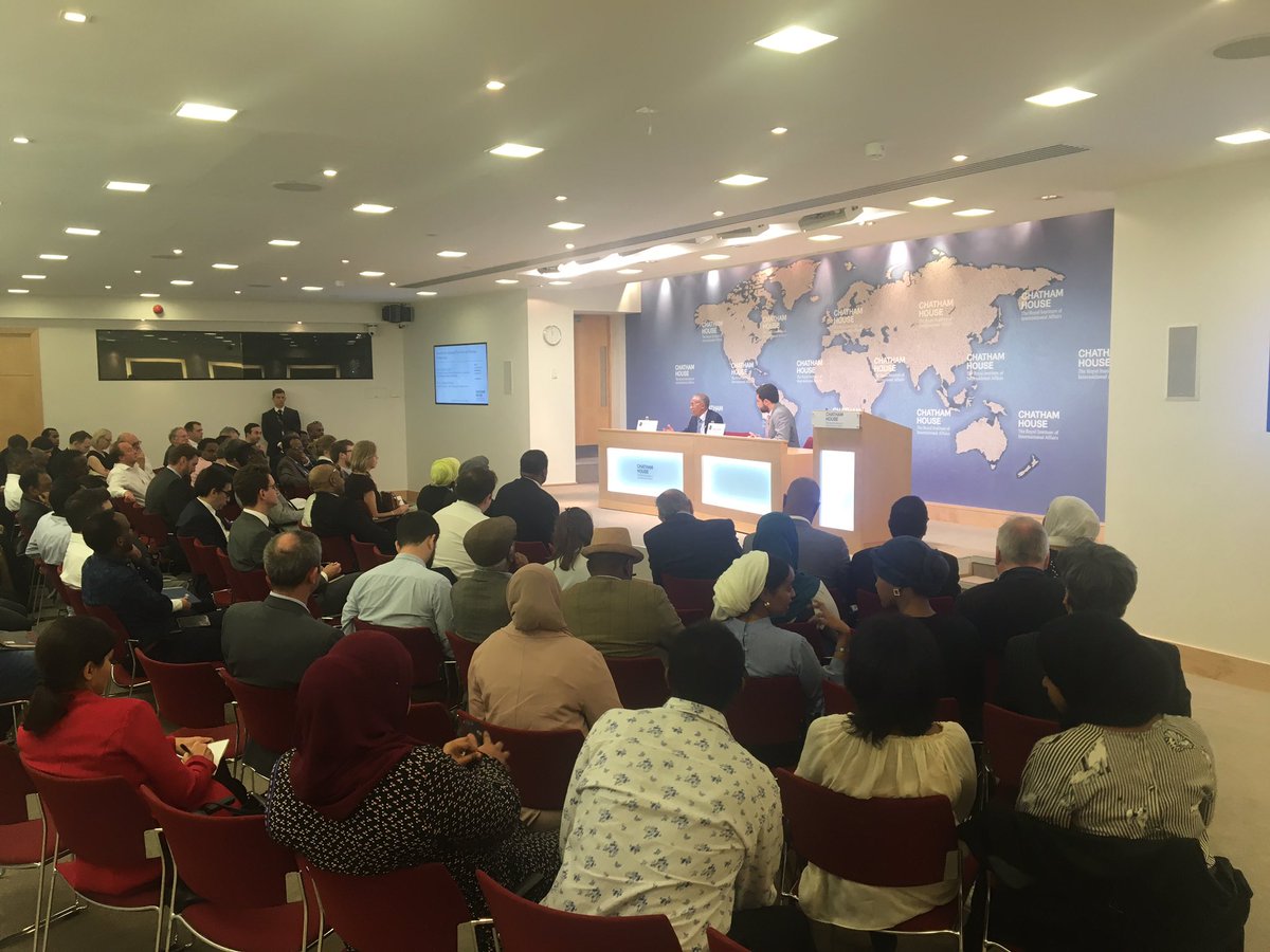 somalilandmfa's tweet photo. Somaliland minister of Foreign Affairs and international cooperation HE. HE Dr. Saad Ali Shire providing concluding remarks to a packed hall at @ChathamHouse https://t.co/U3ek8al4ja @AfricaProg @slforeign https://t.co/LmJLHGooZG