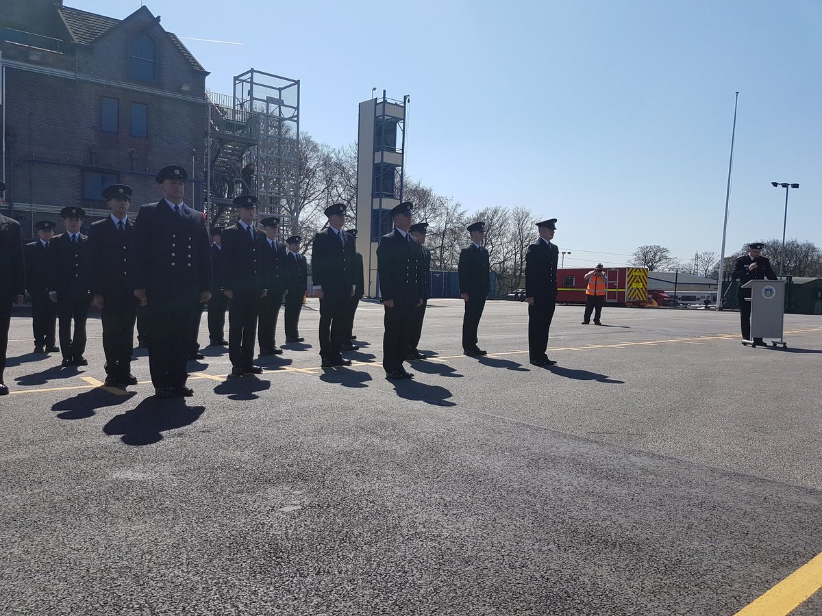 JimButters2020's tweet photo. 195th Trainees Course passing out! Congratulations to Trainees and all staff involved. https://t.co/eegkS79NFH