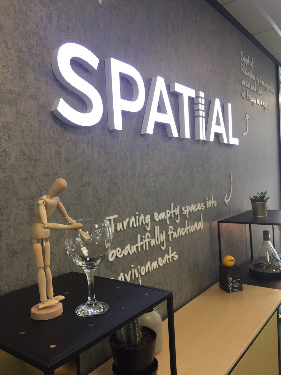 jeniandersonw's tweet photo. Getting ready for tonightβs @spatial_oe #spatiallaunch https://t.co/kJenMDJpwE