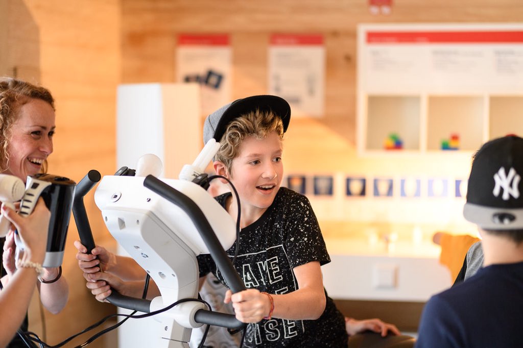 InnovationLab17's tweet photo. #LNF18 - Wir waren dabei! Danke für euren Besuch – es hat Spaß mit euch gemacht. #dornbirn #langenachtderforschung #innovation #energieautonomie2050 https://t.co/O3RJRm6LS3