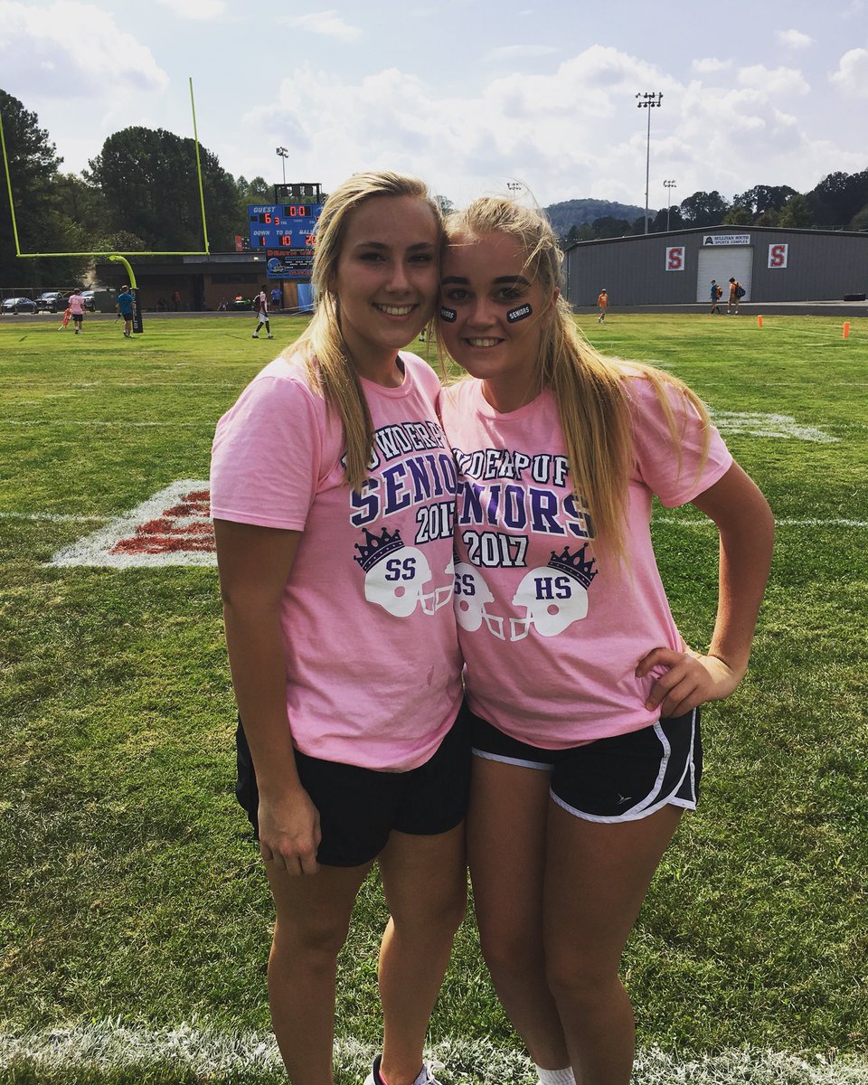 hannahclark___'s tweet photo. Happy birthday @emilykt15 !! love you!!💗💗 https://t.co/7HMIT7d0zh
