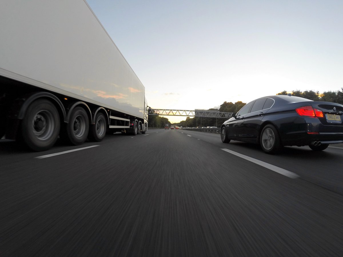 transenv's tweet photo. Business asks Brussels to set exacting CO2 targets for trucks
https://t.co/zBgV2IcqOz https://t.co/39oYraXLTN