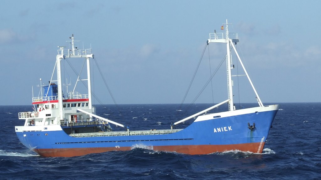 We have added some new projects to our project page with among other the refit of cargo ship Aniek! 

#yachts #boats #airconditioning #hvac #climatecontrol

clion-marine.com/EN/projects/