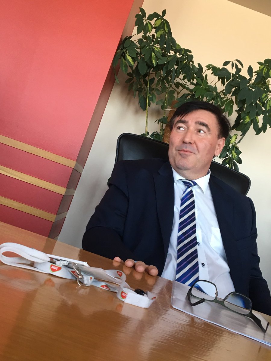 Novi šef INA-e Sandor Fasimon u #Budimpešta se predstavlja novinarima <a href="/DNEVNIKhr/">DNEVNIK.hr</a> <a href="/novahr/">Nova TV</a>