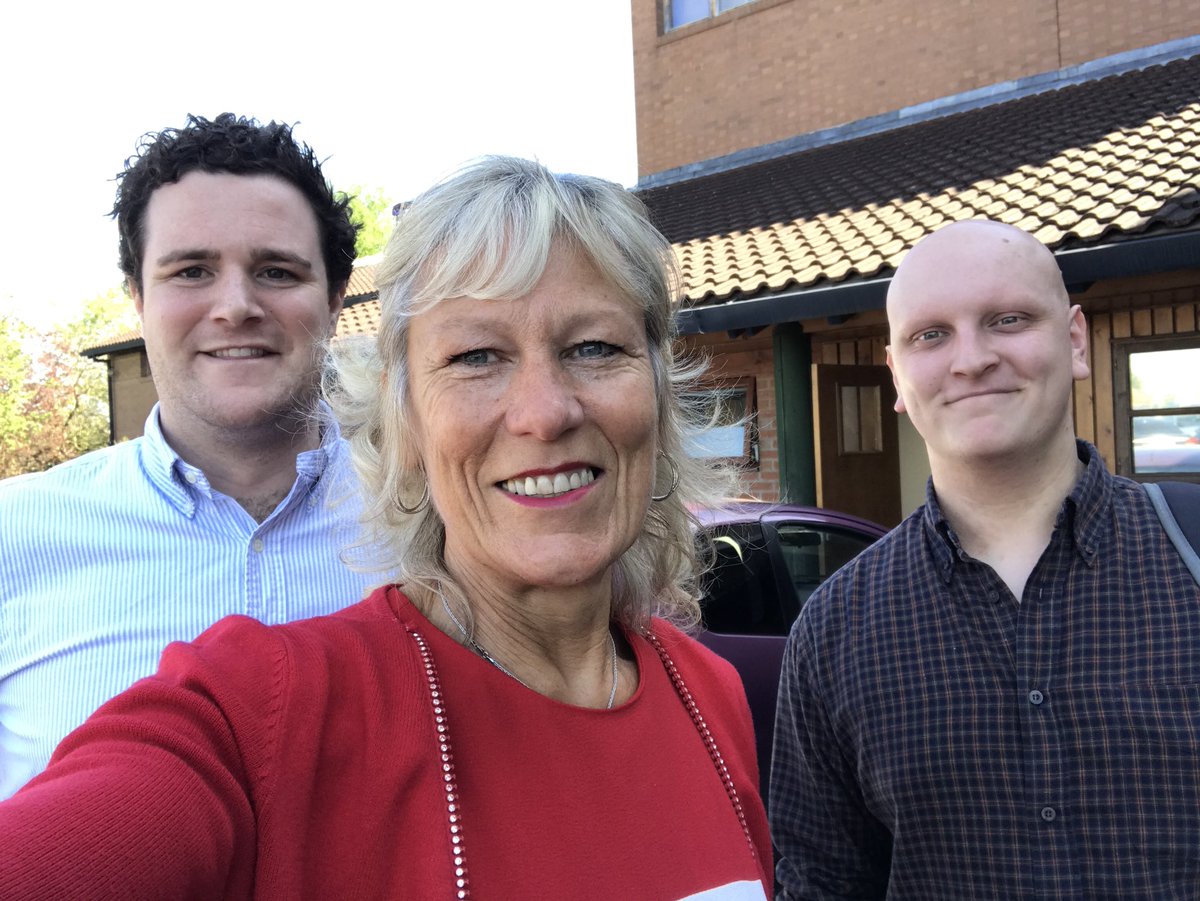 Always great to have ODs pop in <a href="/DeanCloseSchool/">Dean Close School</a> @DaleDeanClose <a href="/AlexHume/">Alex Hume</a> @Julie_Kent4 <a href="/jonny_cahill007/">Jonny Cahill</a> #advice #oldboys