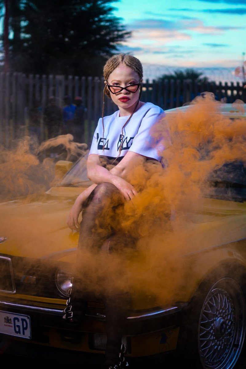 Snow_Thee's tweet image. 