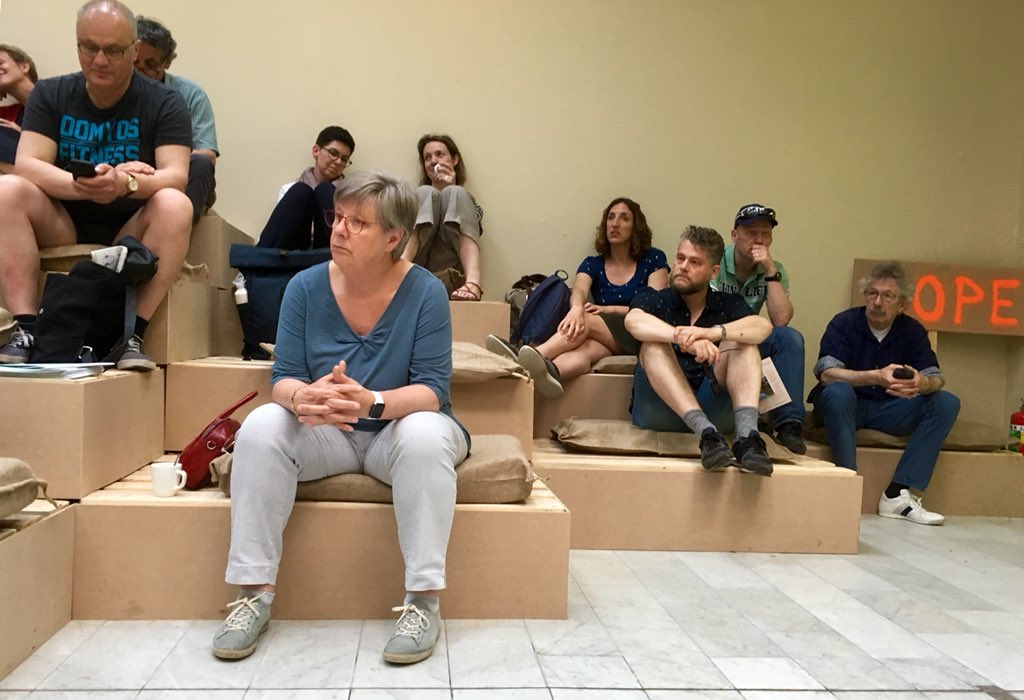 HannaLara's tweet photo. De eerste Universiteit van Hope #1 start met inleiding van curator @maartenhajer vervolgd door dialoog met @boudewijnsteur Erik Pool @OverlegIenM Henk Vellinga @dorpsmolenredu @jvdweg @StimuleerFonds en veel meer goede mensen @PlacesHope https://t.co/M8OK3cZeX3