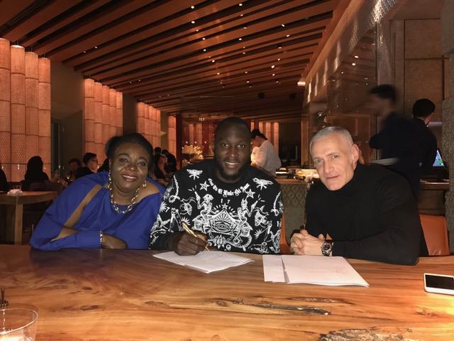 RocNation tweet picture